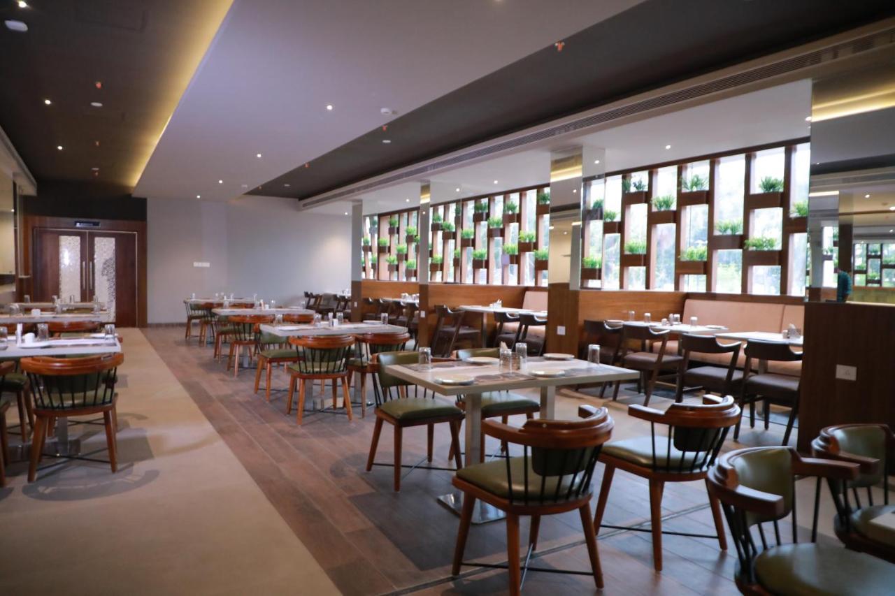 Magnet Hotel Каннур Екстер'єр фото